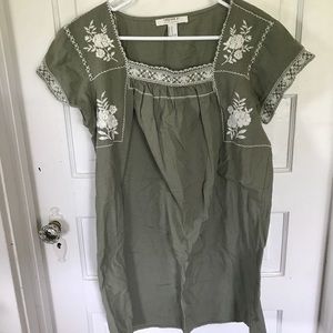 Forever 21 embroidered dress